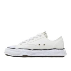 Maison Mihara Yasuhiro Peterson 23 OG Sole Canvas Low White. Białe trampki Converse, bez wzorów, bez zapięcia. Za 1,441.70 zł.