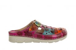 Klapki Laura Vita Dorry 08 Fushia 202040, Różowy, Skóra naturalna - 38. Czerwone klapki Laura Vita, z aplikacjami, z materiału, bez obcasa. W wyprzedaży za 199.00 zł.