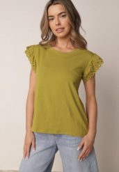 Ciemnozielona Bluzka z Bawełny z Ażurowymi Falbankami Zamiast Rękawów Vodelia. Zielone bluzki Born2be, l, w ażurowe wzory, z bawełny, bez kołnierzyka, bez ramiączek. Za 39.99 zł.