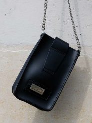 Christian Laurier Skórzana torebka "Taylor" w kolorze czarnym - 11,5 x 16 x 2,5 cm rozmiar: onesize. Czarne torby na ramię Christian Laurier, bez wzorów, z materiału, na ramię, bez dodatków. Za 173.99 zł.