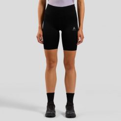 Legginsy krótkie do biegania damskie Odlo ESSENTIAL. Czarne legginsy Odlo, bez wzorów, krótkie. Za 201.06 zł.