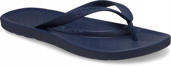 Kapcie Crocs Klapki Crocs Dorosłych. Niebieskie obuwie domowe Crocs, bez wzorów, z materiału, bez zapięcia. Za 79.99 zł.