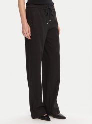 BOSS Spodnie materiałowe Tildina 50543268 Czarny Relaxed Fit. Czarne spodnie materiałowe Boss, bez wzorów, z bawełny. Za 1,099.00 zł.