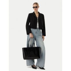Torebka Calvin Klein. Czarne shopper Calvin Klein, bez wzorów, bez dodatków. Za 649.99 zł.