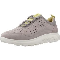 Kapcie GEOX D SPHERICA Szary. Szare obuwie domowe Geox, bez wzorów, ze skóry, bez zapięcia. Za 410.99 zł.