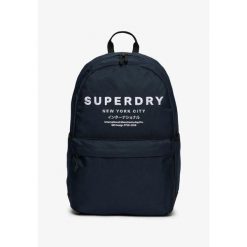 Plecak damski Superdry Graphic Montana. Niebieskie plecaki Superdry, bez wzorów. Za 284.00 zł.