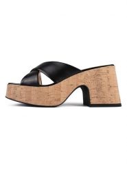 Loft37 Skórzane klapki w kolorze beżowo-czarnym rozmiar: 41. Brązowe klapki loft37, bez wzorów, z otwartym noskiem, bez obcasa, na obcasie. Za 304.99 zł.