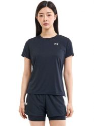 Under Armour Koszulka sportowa "Tech SSC" w kolorze czarnym rozmiar: XS. Czarne koszulki sportowe Under Armour, bez wzorów, z materiału, bez ramiączek, outdoorowe. Za 70.41 zł.