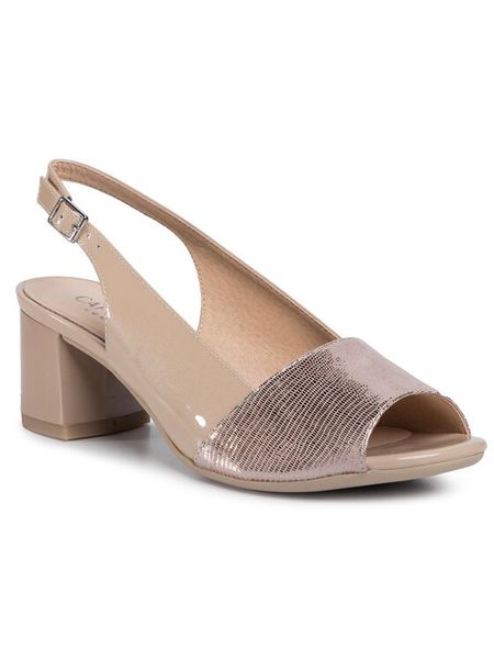 Sandały Caprice. Brązowe sandały Caprice, bez wzorów, bez obcasa, na koturnie, bez zapięcia. Za 329.99 zł.