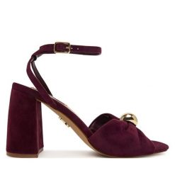Sandały Steve Madden. Czerwone sandały Steve Madden, bez wzorów, bez obcasa, na słupku, bez zapięcia. Za 519.99 zł.