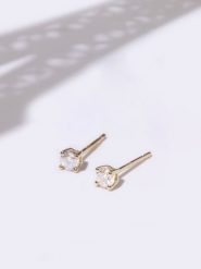 DIAMOND & CO Złote kolczyki-wkrętki "Cristina" z diamentami rozmiar: onesize. Żółte kolczyki Diamond & Co, z diamentem, złote. Za 1,254.87 zł.