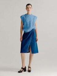 Josephine & Co Spódnica dżinsowa "Lianne" w kolorze niebieskim rozmiar: 36. Niebieskie spódnice Josephine & Co, bez wzorów, midi, kopertowe. Za 230.99 zł.