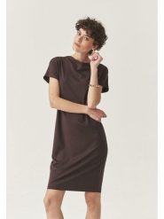 TATUUM Sukienka w kolorze ciemnobrązowym rozmiar: S. Brązowe sukienki Tatuum, na co dzień, s, bez wzorów, bez kołnierzyka, bez ramiączek, midi, proste. Za 178.37 zł.