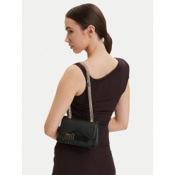 Torebka Just Cavalli. Czarne torebki klasyczne Just Cavalli, bez wzorów, bez dodatków. Za 749.99 zł.