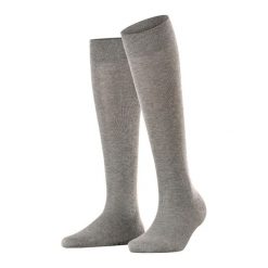 Podkolanówki damskie Falke Sensitive London. Szare skarpety Falke, bez wzorów, z bawełny. Za 136.00 zł.