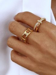 Les Favorites Pozłacany pierścionek z cyrkoniami rozmiar: 60. Żółte pierścionki Les Favorites, z cyrkonią, pozłacane. Za 123.53 zł.