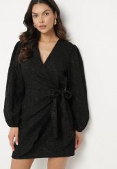 Czarna Kopertowa Sukienka z Wiązaniem w Talii Koexia. Czarne sukienki Born2be, na co dzień, l, bez wzorów, eleganckie, bez kołnierzyka, bez ramiączek, mini, kopertowe. Za 129.99 zł.