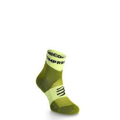 Skarpety biegowe Compressport Ultra Trail Socks v2.0 Low. Zielone skarpety Compressport, bez wzorów. Za 83.99 zł.