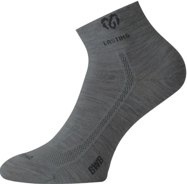 Skarpety merino BWB. Brązowe skarpety LASTING, bez wzorów, z elastanu. Za 55.00 zł.
