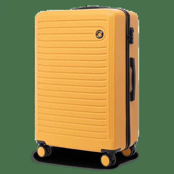 Walizka DUŻA Wings ABS+ COOT 28" Yellow. Żółte walizki Wings, bez wzorów, duże. Za 179.90 zł.