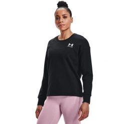 Bluza damska Under Armour Rival Fleece Oversize Crew. Czarne bluzy sportowe Under Armour, bez wzorów, bez kaptura. W wyprzedaży za 217.05 zł.
