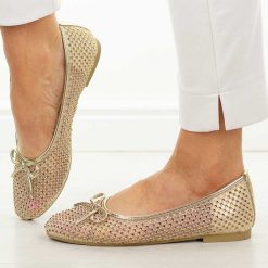 Beżowe baleriny damskie Vinceza 62270. Brązowe baleriny VINCEZA, bez wzorów, z okrągłym noskiem, bez obcasa, na płaskiej podeszwie. Za 149.00 zł.