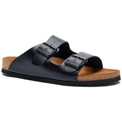 Comfortfusse Skórzane klapki w kolorze czarnym rozmiar: 38. Czarne klapki Comfortfüße, bez wzorów, ze skóry, z otwartym noskiem, bez obcasa. Za 260.99 zł.