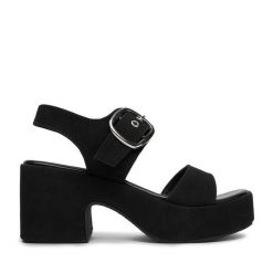 Sandały DeeZee. Czarne sandały DeeZee, bez wzorów, bez obcasa, na słupku, bez zapięcia. Za 149.99 zł.