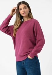 Prążkowana, luźna bluza B-MINK. Czerwone bluzy Volcano, m, bez wzorów, z elastanu, bez kaptura. Za 149.99 zł.