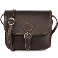 Listonoszka skórzana BELTIMORE K66 c. brązowa. Brązowe torebki klasyczne bez wzorów, ze skóry, bez dodatków. Za 129.90 zł.