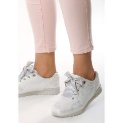Srebrne Buty Sportowe Broadcast. Obuwie sportowe Born2be. Za 69.99 zł.