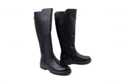 RIEKER REMONTE D0B72-01 black, kozaki damskie. Czarne kozaki Rieker Remonte, ze skóry, bez obcasa, na obcasie, bez zapięcia. Za 619.90 zł.
