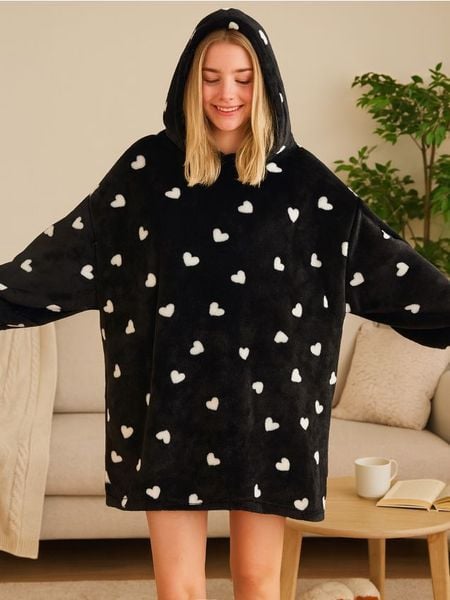 Bluza snuddie - czarny. Czarne bluzy Sinsay, l, bez wzorów, bez kaptura. Za 39.99 zł.