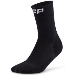 Damskie krótkie skarpety kompresyjne sportowe Core Run do połowy łydki CEP. Czarne skarpety CEP, bez wzorów, z elastanu. Za 69.00 zł.