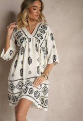 Czarno-Biała Sukienka z Wiskozy w Stylu Boho Virisna. Czarne sukienki Renee, na imprezę, na lato, l, z aplikacjami, z wiskozy, boho, bez kołnierzyka, bez ramiączek, midi. Za 49.99 zł.