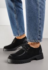 Czarne Sznurowane Półbuty Mokasyny w Żeglarskim Stylu Charnys. Czarne mokasyny Born2be, bez wzorów, z jeansu, bez obcasa. Za 119.99 zł.