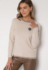 Beżowy Sweter Ozdobiony Paskami i Aplikacją Tusanne. Brązowe swetry Born2be, uniwersalny, z aplikacjami, z jeansu, bez ramiączek. Za 79.99 zł.