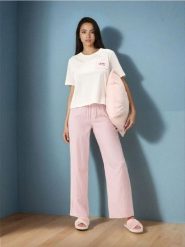 Bawełniana piżama dwuczęściowa z kieszenią - biały. Białe piżamy Sinsay, bez wzorów, z bawełny, bez ramiączek. Za 59.99 zł.