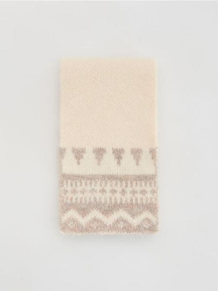 Wzorzysty szalik - kremowy. Białe szaliki Reserved, bez wzorów. Za 69.99 zł.