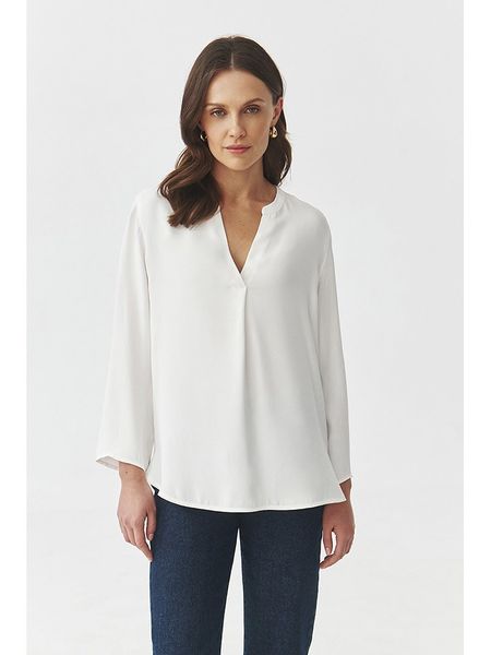 TATUUM Bluzka w kolorze białym rozmiar: 40. Białe bluzki Tatuum, bez wzorów, z wiskozy, bez kołnierzyka, bez ramiączek. Za 136.45 zł.