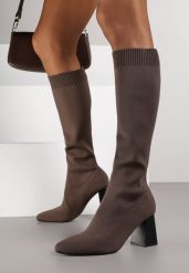 Brązowe Eleganckie Kozaki VICES na Słupku ze Skarpetkową Cholewką Mialles. Brązowe kozaki Born2be, z jeansu, bez obcasa, na obcasie, bez zapięcia. Za 149.99 zł.