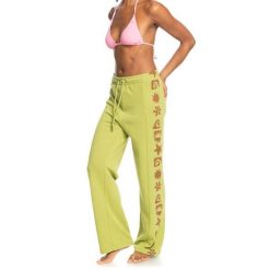 Spodnie turystyczne damskie Roxy Miles Away. Zielone spodnie dresowe Roxy, na lato, bez wzorów, z bawełny, trekkingowe. Za 161.70 zł.