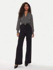 Marciano Guess Kombinezon Edith 4YGK36 7142A Czarny Regular Fit. Czarne sukienki Marciano Guess, z aplikacjami, z syntetyku, bez kołnierzyka, bez ramiączek. Za 669.99 zł.