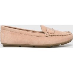 Calvin Klein - Mokasyny. Brązowe mokasyny Calvin Klein, bez wzorów, z gumy, bez obcasa. W wyprzedaży za 399.90 zł.