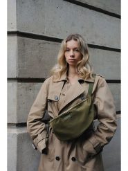 Maison héritage PARIS Saszetka "Rachel" w kolorze khaki - 34 x 17 cm rozmiar: onesize. Brązowe torby na ramię Maison héritage PARIS, bez wzorów, z materiału, sportowe, przez ramię, bez dodatków. Za 260.99 zł.