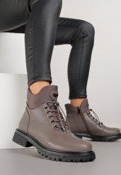 Szare Botki Typu Workery ze Skóry Naturalnej Giorelda. Szare botki Renee, bez wzorów, z jeansu, bez obcasa, na płaskiej podeszwie, bez zapięcia. Za 239.99 zł.