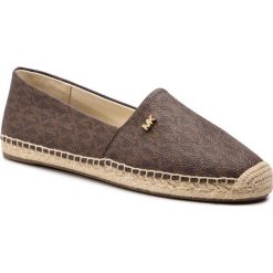 Espadryle MICHAEL MICHAEL KORS - Kendrick Slip On 40R6KNFP1B Brown. Brązowe espadryle MICHAEL Michael Kors, bez wzorów, z materiału, bez obcasa, na płaskiej podeszwie, bez zapięcia. W wyprzedaży za 299.00 zł.