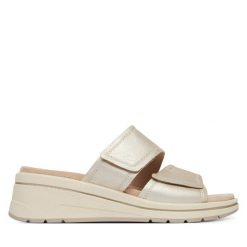 Klapki Caprice. Żółte klapki Caprice, bez wzorów, bez obcasa. Za 299.99 zł.