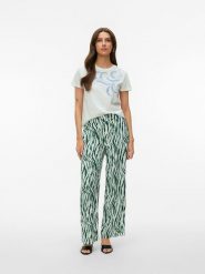 Vero Moda Koszulka w kolorze białym rozmiar: S. Białe bluzki Vero Moda, s, bez wzorów, z bawełny, bez kołnierzyka, bez ramiączek. Za 53.66 zł.