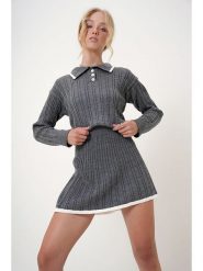 Trendyol 2-częściowy zestaw w kolorze antracytowym rozmiar: onesize. Czarne swetry Trendyol, bez wzorów, ze splotem, bez ramiączek. Za 97.95 zł.